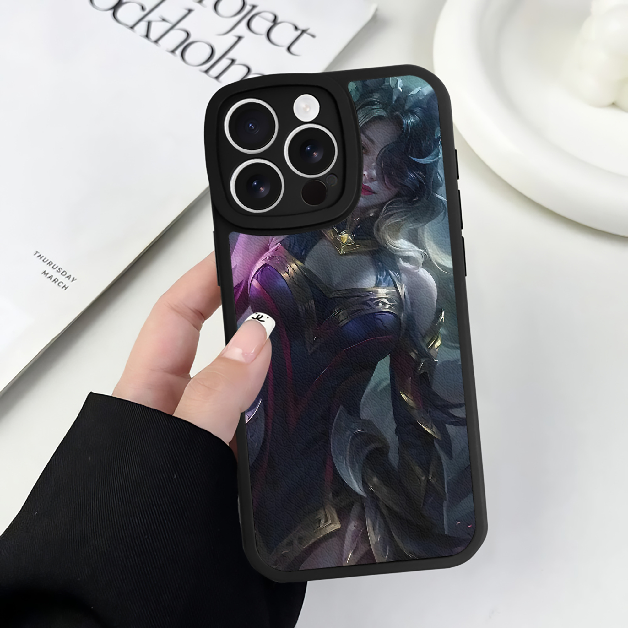 リーグ・オブ・レジェンド League of Legends LOL 【iPhone 16シリーズ対応】シリコンスマホケース（レザー調） 材質：シリコン